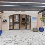 Pierre & L'anse De Pramousquier Lägenhetshotell Le Lavandou