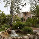 Lägenhetshotell Pierre & L'anse De Pramousquier 4*