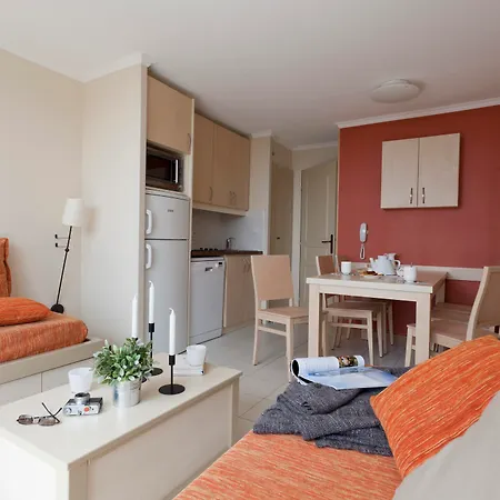 Pierre & L'anse De Pramousquier Aparthotel 3*