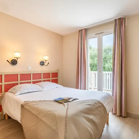 Aparthotel Pierre & L'anse De Pramousquier Le Lavandou