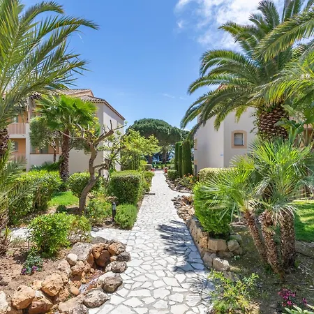 Pierre & L'anse De Pramousquier Aparthotel 3*