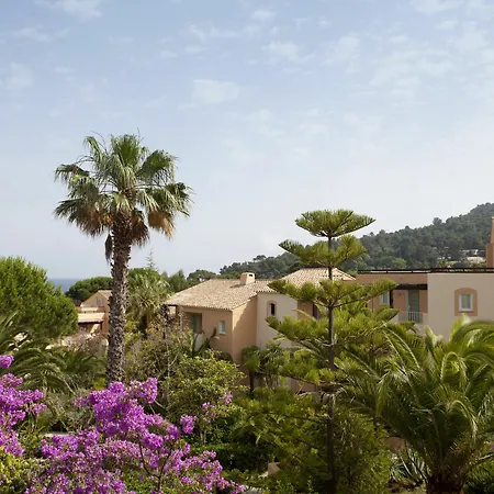 Pierre & L'anse De Pramousquier Aparthotel 3*