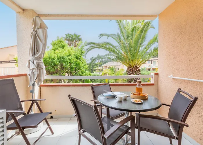 Апарт-отель Pierre & L'anse De Pramousquier Ле-Лаванду