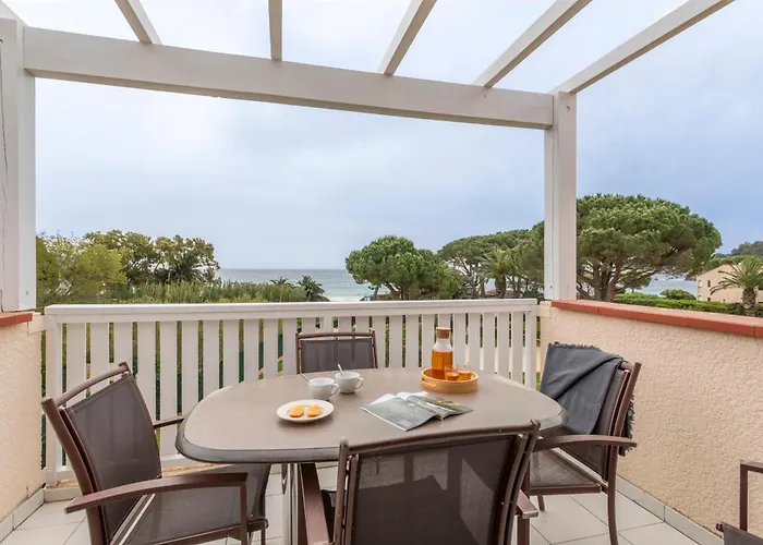 Pierre & L'anse De Pramousquier 4* Ле-Лаванду