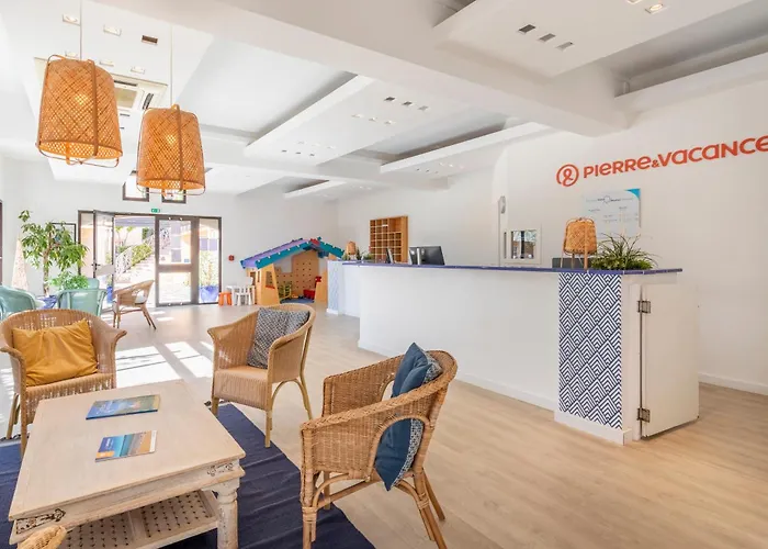 Pierre & L'anse De Pramousquier Апарт-отель