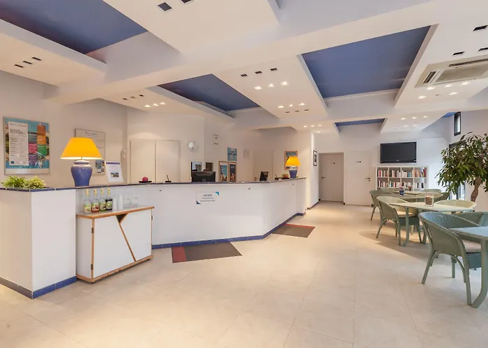 Aparthotel Pierre & L'anse De Pramousquier 4*