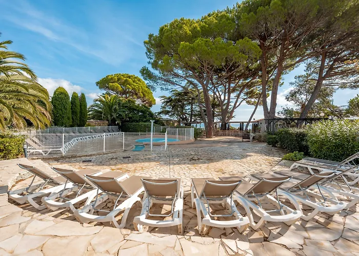 Pierre & L'anse De Pramousquier Апарт-отель Ле-Лаванду